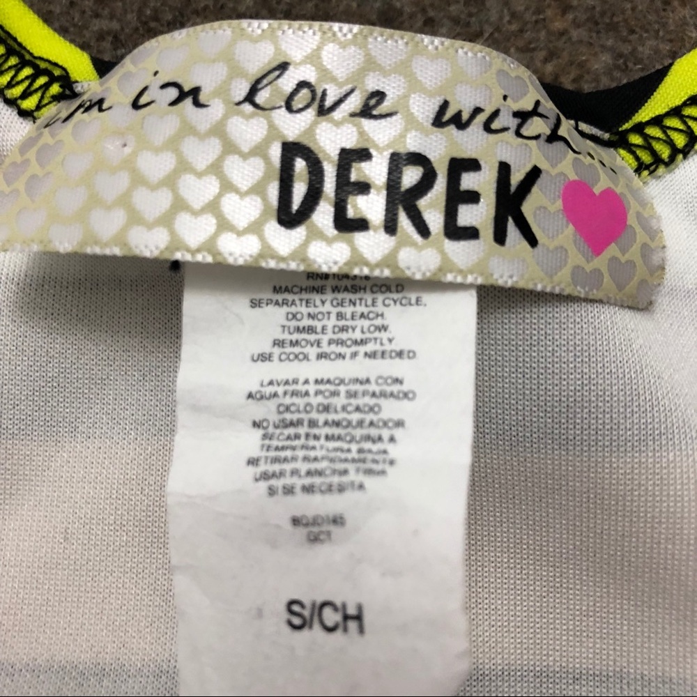 Cute, vibrant womens dress (im in love with derek) - Picture 3 of 3